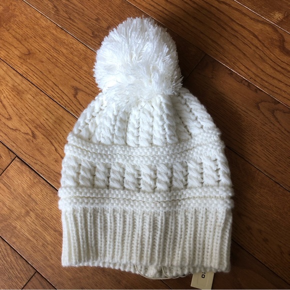 Max Studio Winter Toque - Picture 2 of 4